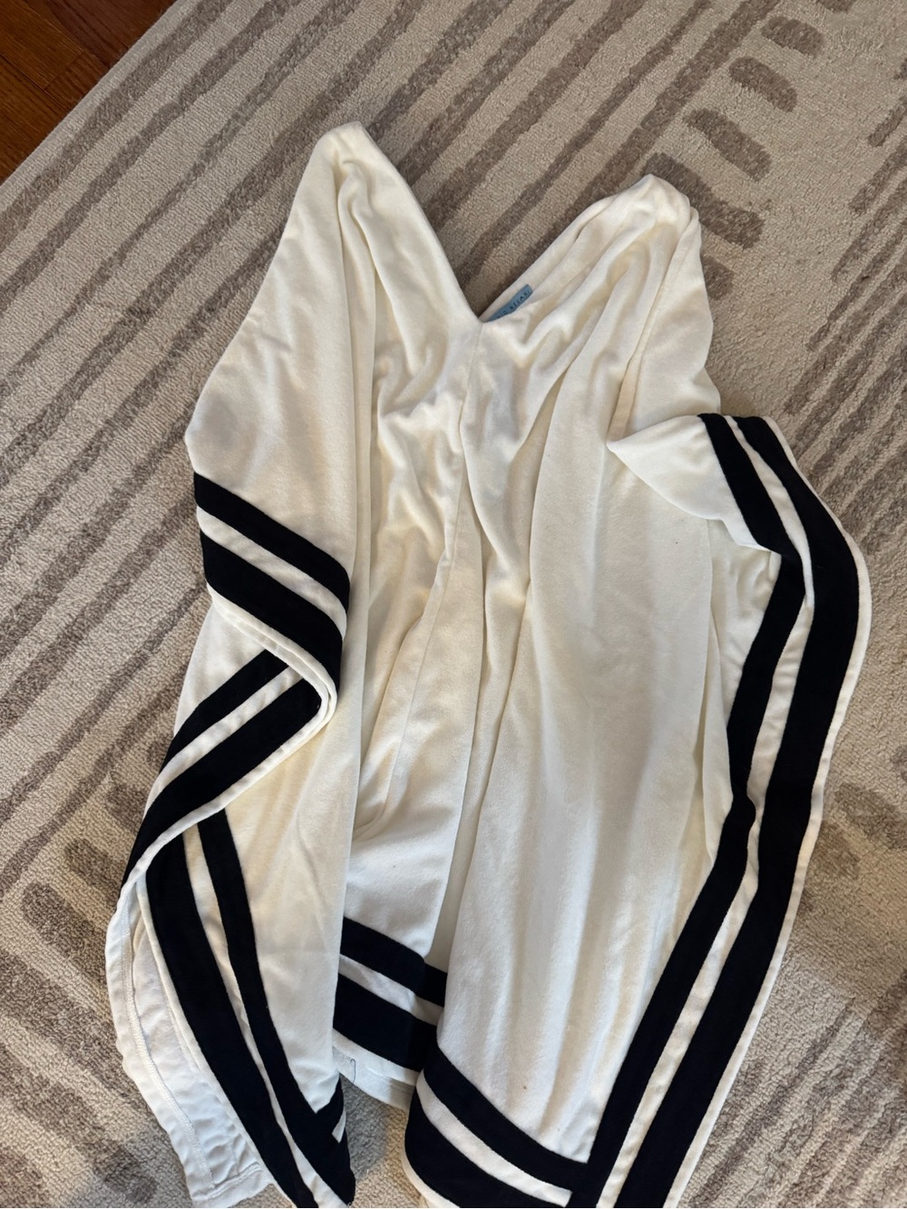 Antonia Melani White Terry Cloth with Black Stripe Trim Swim Cover Up